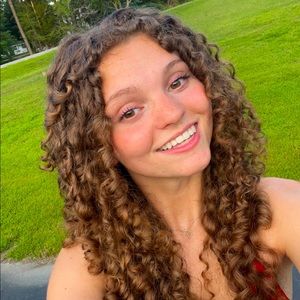 Meet your Posher, Kaitlin